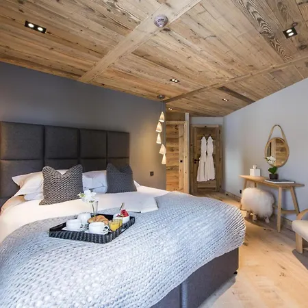 Matterhorn Exclusive Chalet Escape * Zermatt